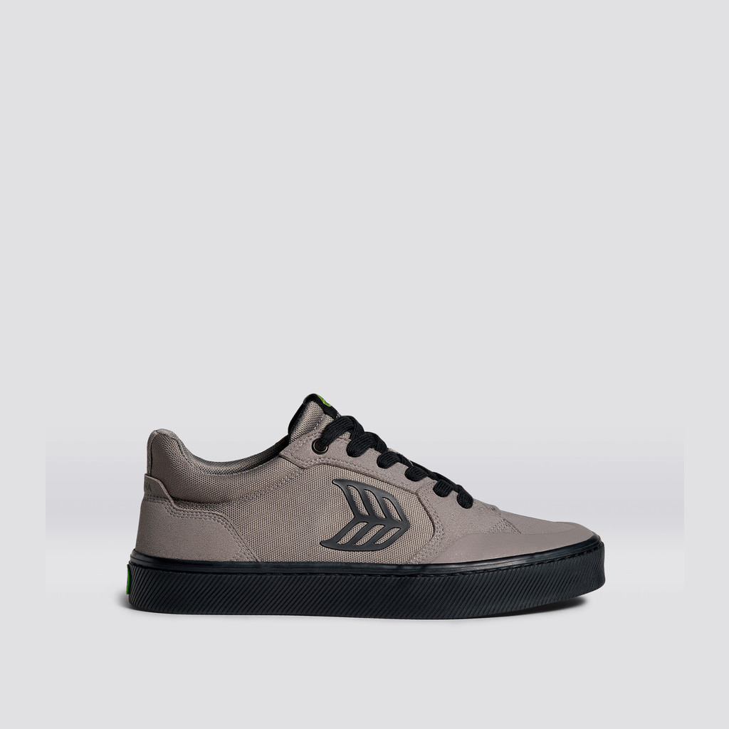 The Vallely γυναικεια Cariuma Low Top Suede γκρι μαυρα | 2840ACHYO